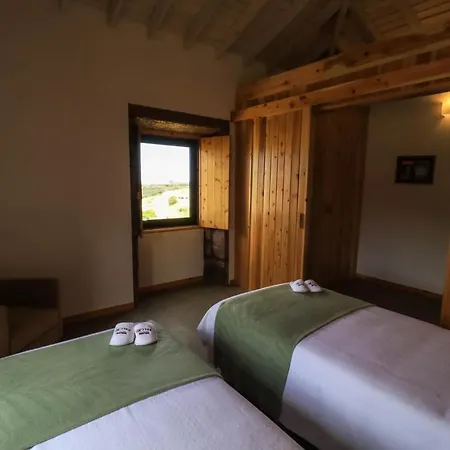 Gospodarstwo wiejskie Quinta Do Falcao Almagreira (Santa Maria)