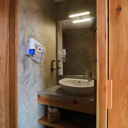 Country house Quinta Do Falcao Almagreira (Santa Maria)